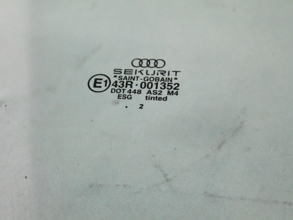 STEKLO SPREDNJIH DESNIH VRAT OEM N. 8E0845022D ORIGINAL REZERVNI DEL AUDI A4 B6 8E2 8E5 BER/SW (2001 - 2005) DIESEL LETNIK 2002