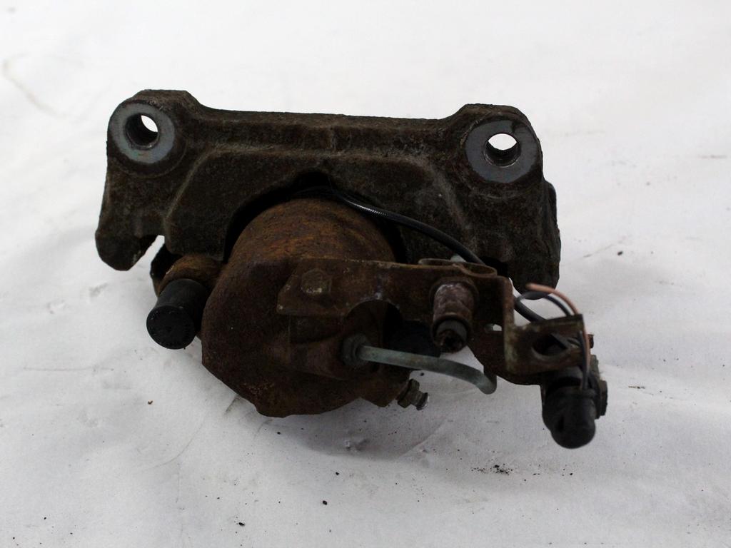 SPREDNJE DESNE ZAVORNE CELJUSTI  OEM N. 8E0615124A ORIGINAL REZERVNI DEL AUDI A4 B6 8E2 8E5 BER/SW (2001 - 2005) DIESEL LETNIK 2002