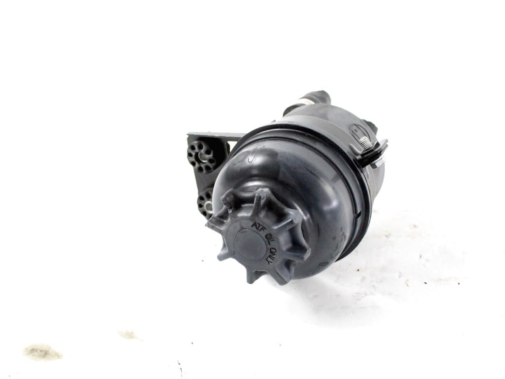 REZERVOAR CRPALKA  SERVO VOLAN OEM N. 32411097164 ORIGINAL REZERVNI DEL BMW SERIE 1 BER/COUPE/CABRIO E81/E82/E87/E88 (2003 - 2007) DIESEL LETNIK 2006