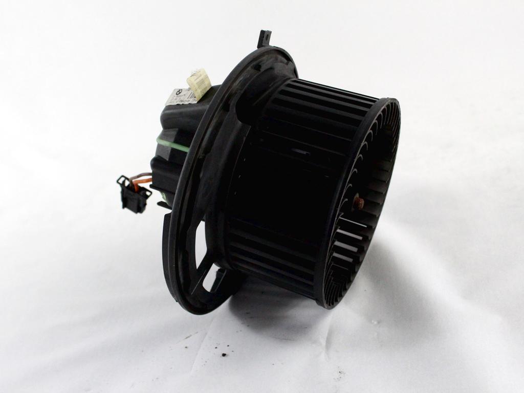 VENTILATOR  KABINE  OEM N. 64116933663 ORIGINAL REZERVNI DEL BMW SERIE 1 BER/COUPE/CABRIO E81/E82/E87/E88 (2003 - 2007) DIESEL LETNIK 2006