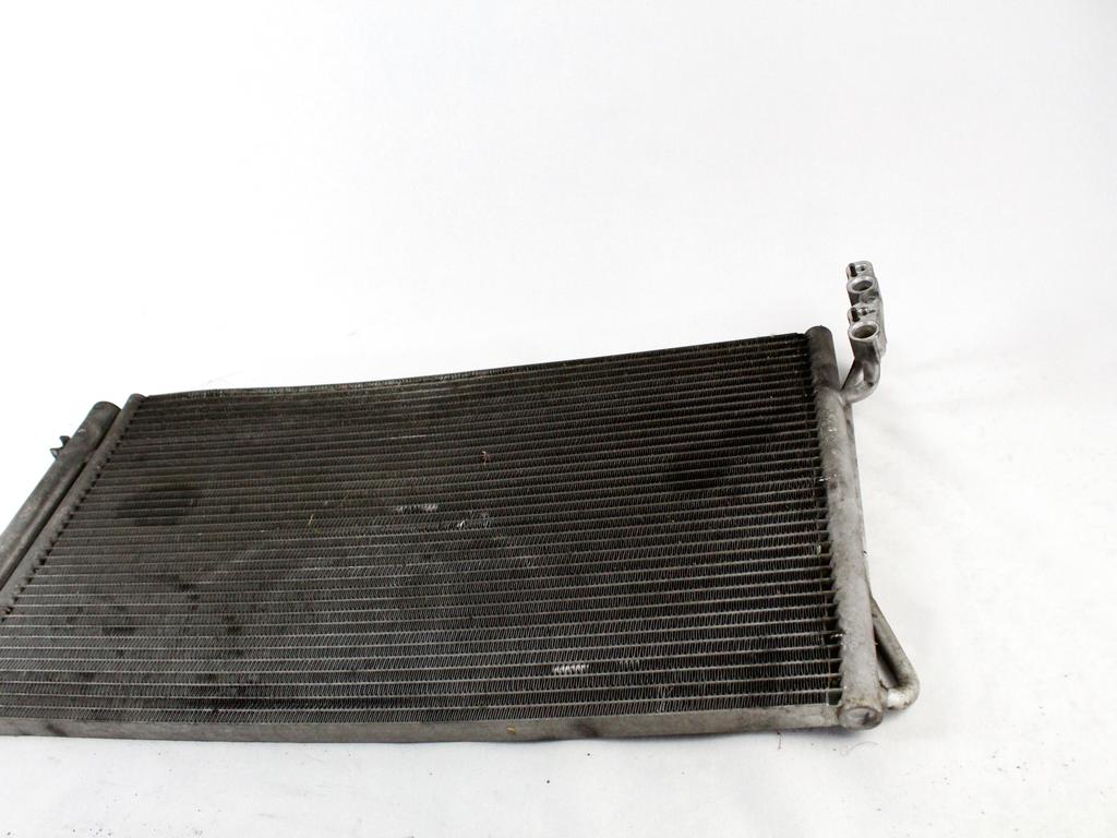 HLADILNIK KLIME OEM N. 64536968743 ORIGINAL REZERVNI DEL BMW SERIE 1 BER/COUPE/CABRIO E81/E82/E87/E88 (2003 - 2007) DIESEL LETNIK 2006