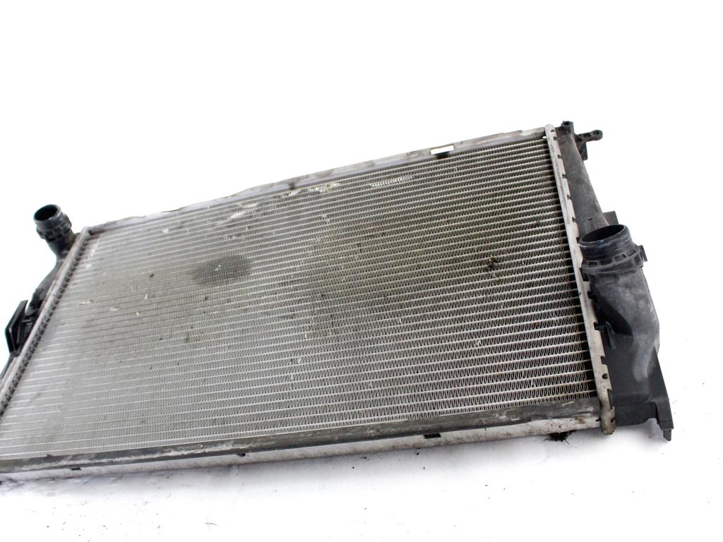 RADIATOR VODE OEM N. 7788903 ORIGINAL REZERVNI DEL BMW SERIE 1 BER/COUPE/CABRIO E81/E82/E87/E88 (2003 - 2007) DIESEL LETNIK 2006