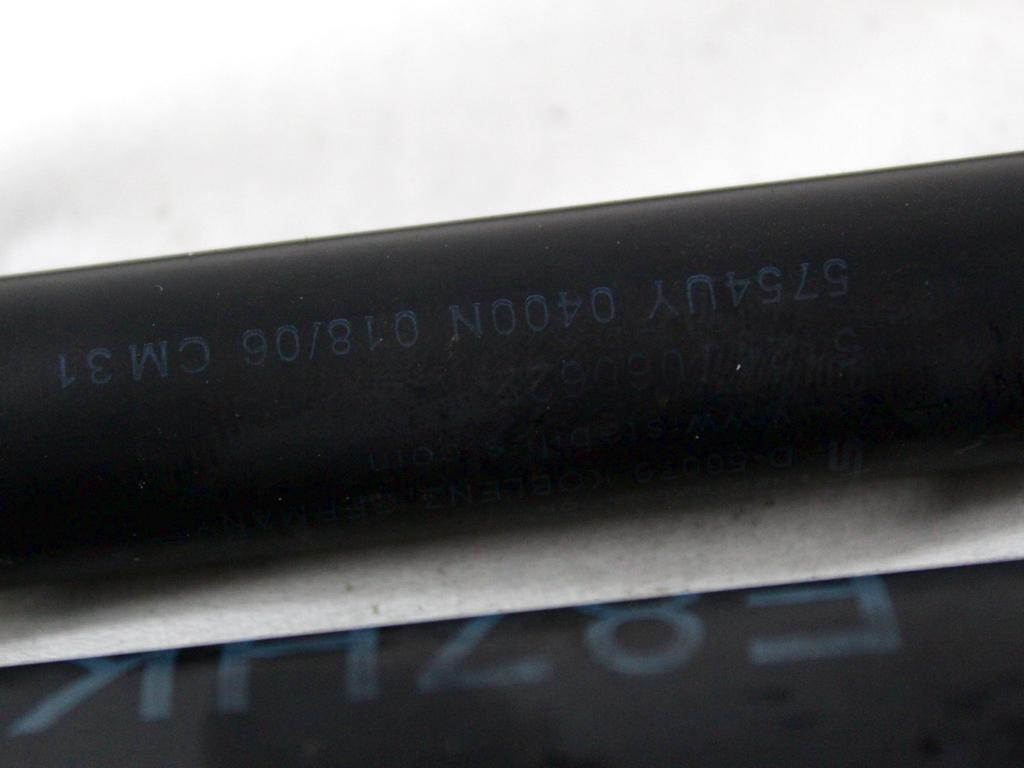 AMORTIZERJI PRTLJAZNIH VRAT  OEM N. 51247060622 ORIGINAL REZERVNI DEL BMW SERIE 1 BER/COUPE/CABRIO E81/E82/E87/E88 (2003 - 2007) DIESEL LETNIK 2006