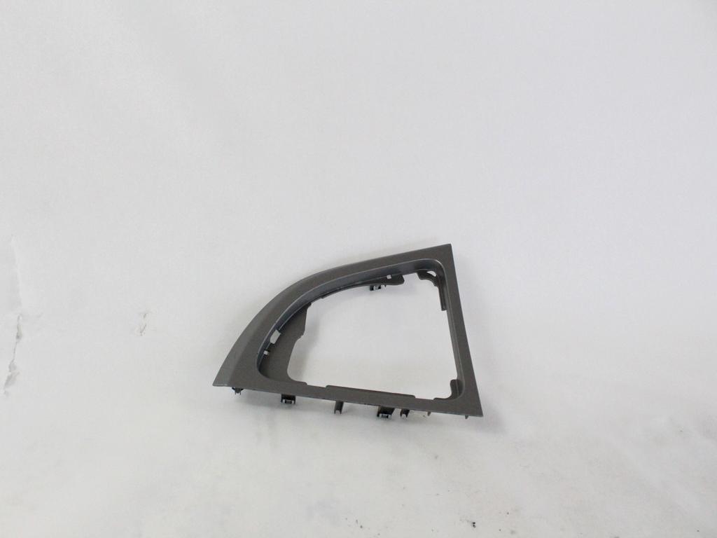 SREDINSKA KONZOLA  OEM N. 7129143 ORIGINAL REZERVNI DEL BMW SERIE 1 BER/COUPE/CABRIO E81/E82/E87/E88 (2003 - 2007) DIESEL LETNIK 2006