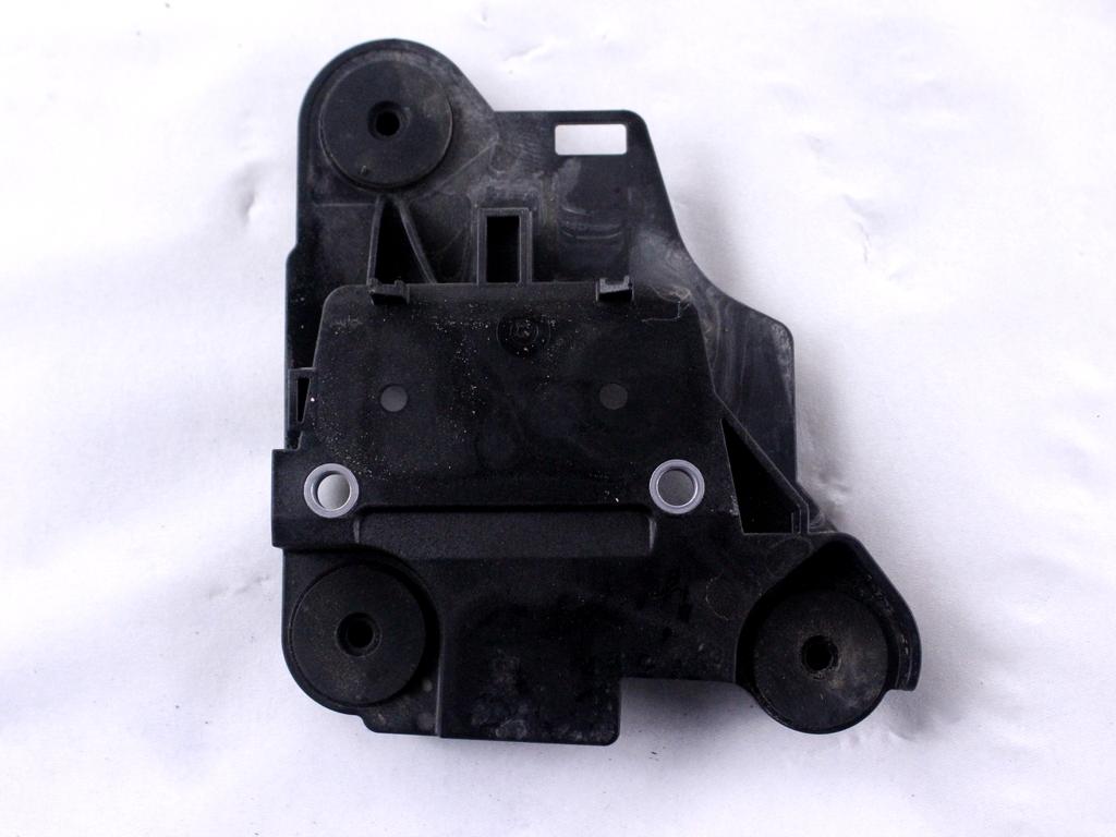 NOSILCI MOTORJA/DRUGO OEM N. 5Q0614235 ORIGINAL REZERVNI DEL VOLKSWAGEN TIGUAN AX1 MK2 R (DAL 2021)BENZINA LETNIK 2022