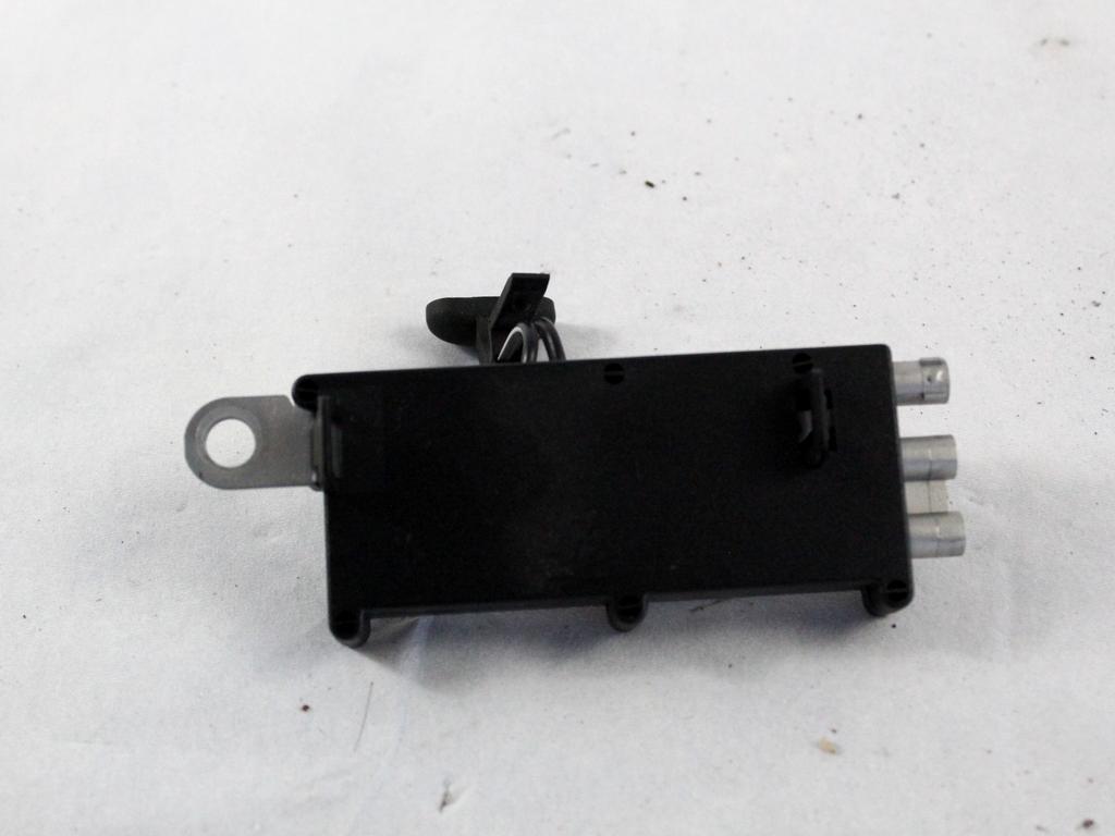 OJACEVALEC / ANTENA OEM N. 8673493 ORIGINAL REZERVNI DEL VOLVO V50 545 (2004 - 05/2007) DIESEL LETNIK 2004