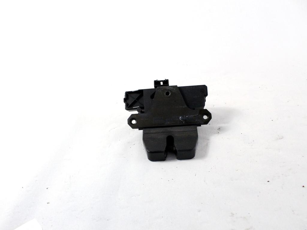 ZAKLEPANJE PRTLJA?NIH VRAT  OEM N. 4N51-A442A66-AK ORIGINAL REZERVNI DEL VOLVO V50 545 (2004 - 05/2007) DIESEL LETNIK 2004