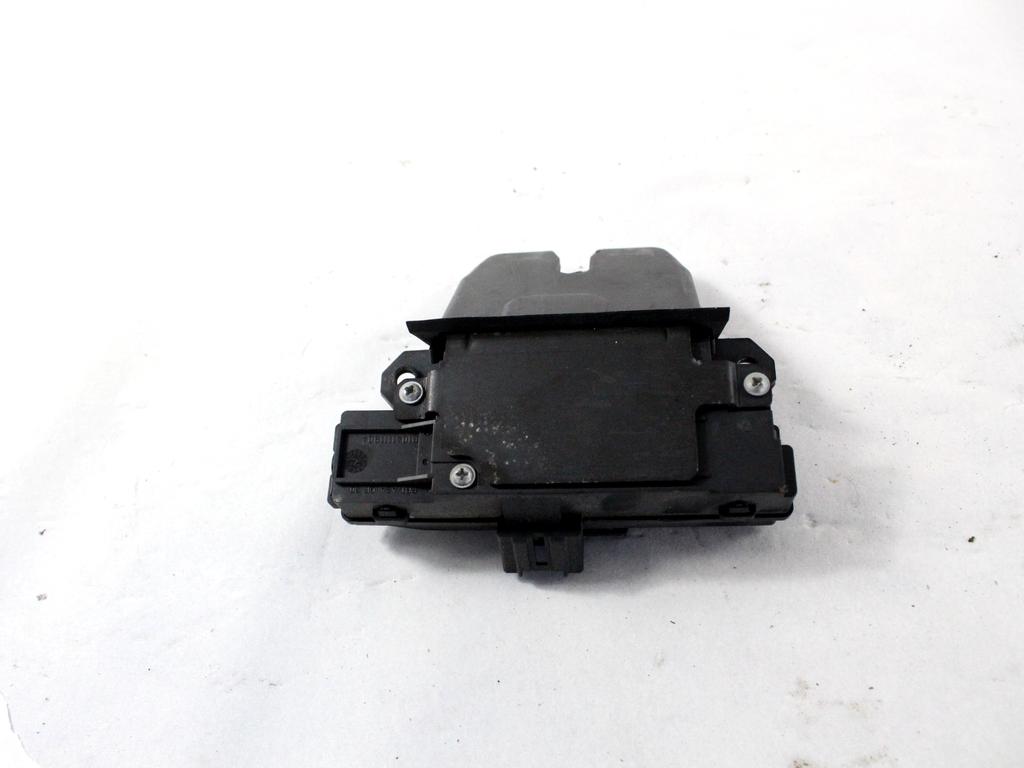 ZAKLEPANJE PRTLJA?NIH VRAT  OEM N. 4N51-A442A66-AK ORIGINAL REZERVNI DEL VOLVO V50 545 (2004 - 05/2007) DIESEL LETNIK 2004