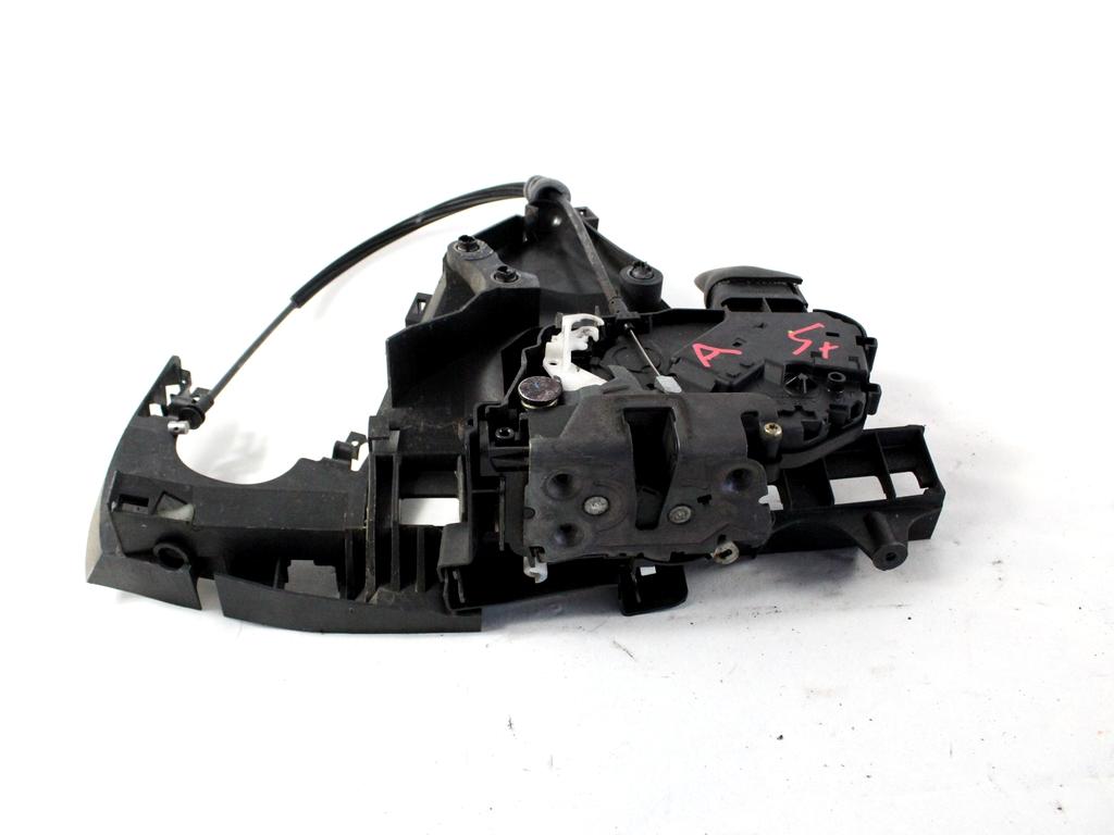 CENTRALNO ZAKLEPANJE PREDNIH LEVIH VRAT OEM N. 30699441 ORIGINAL REZERVNI DEL VOLVO V50 545 (2004 - 05/2007) DIESEL LETNIK 2004