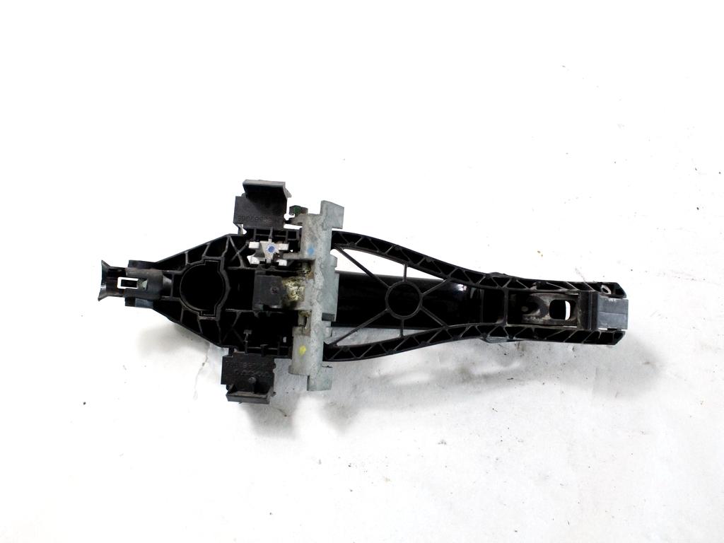 ZUNANJA KLJUKA ZADNJA LEVA VRATA OEM N. 39879658 ORIGINAL REZERVNI DEL VOLVO V50 545 (2004 - 05/2007) DIESEL LETNIK 2004