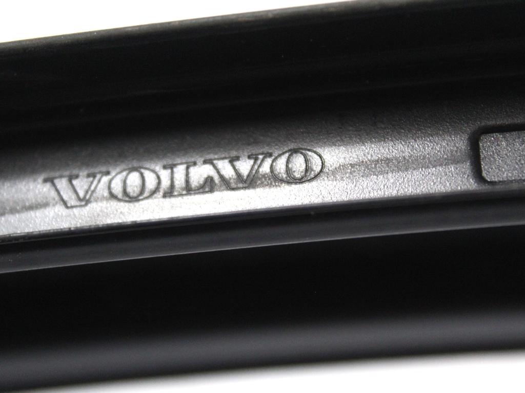 COVER / STOLPEC B / VRATA / SPREDNJA OEM N. 8622654 ORIGINAL REZERVNI DEL VOLVO V50 545 (2004 - 05/2007) DIESEL LETNIK 2004