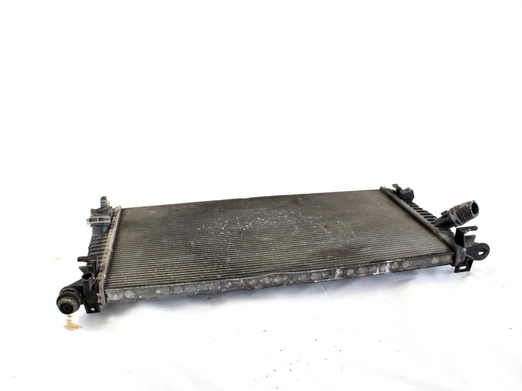 RADIATOR VODE OEM N. 3M5H8005TJ ORIGINAL REZERVNI DEL VOLVO V50 545 (2004 - 05/2007) DIESEL LETNIK 2004