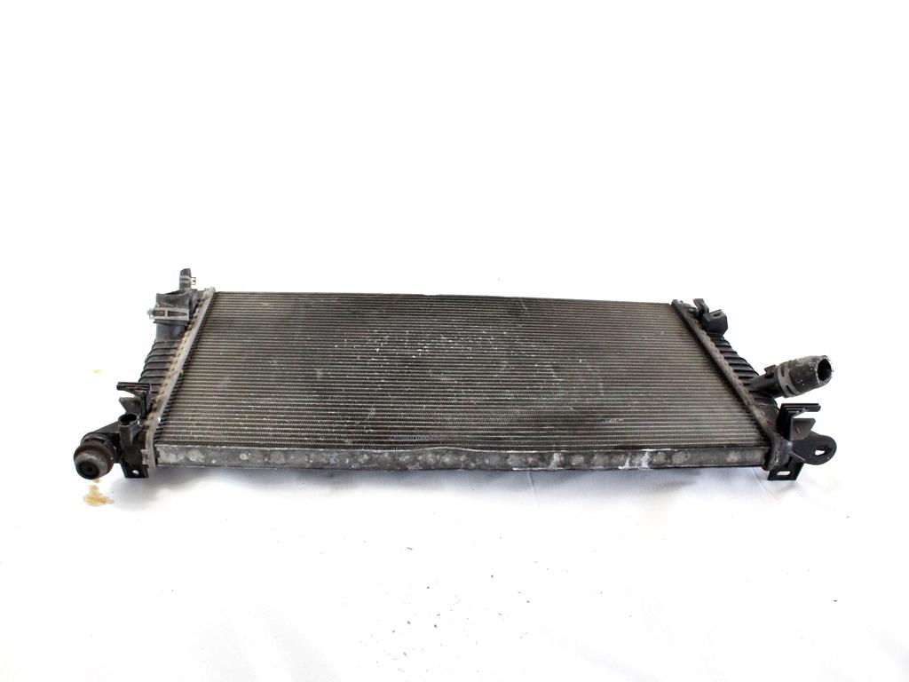 RADIATOR VODE OEM N. 3M5H8005TJ ORIGINAL REZERVNI DEL VOLVO V50 545 (2004 - 05/2007) DIESEL LETNIK 2004