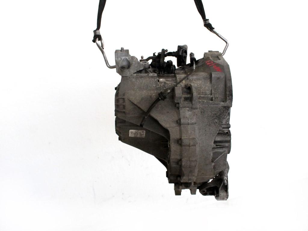 ROCNI MENJALNIK OEM N. 8252196 ORIGINAL REZERVNI DEL VOLVO V50 545 (2004 - 05/2007) DIESEL LETNIK 2004