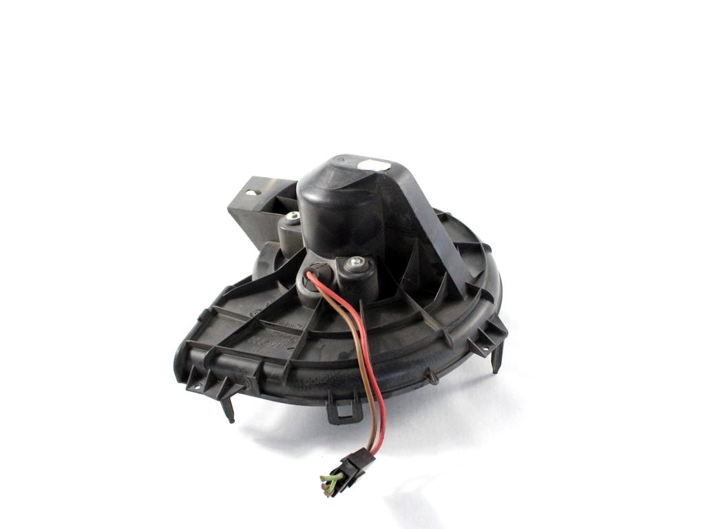 VENTILATOR  KABINE  OEM N. 90535114 ORIGINAL REZERVNI DEL OPEL COMBO C (2001 - 2011) BENZINA/METANO LETNIK 2009