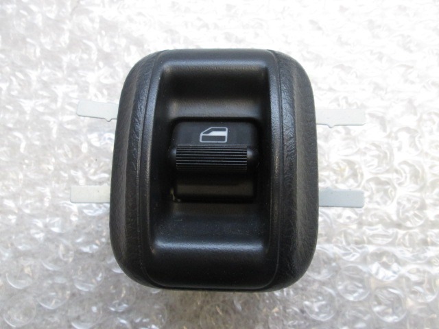 ZADNJE STIKALO OEM N. 84810B2020S2 ORIGINAL REZERVNI DEL DAIHATSU TREVIS MK2 (2004 - 2010) BENZINA LETNIK 2009