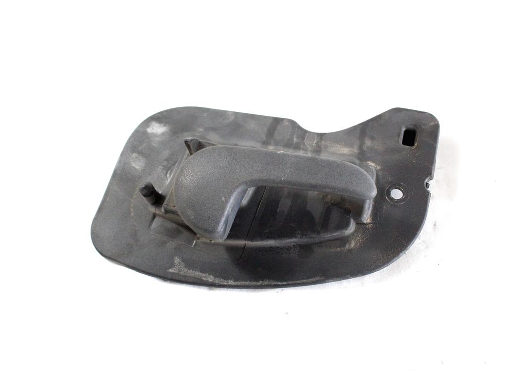 NOTRANJA KLJUKA  OEM N. 13104264 ORIGINAL REZERVNI DEL OPEL COMBO C (2001 - 2011) BENZINA/METANO LETNIK 2009