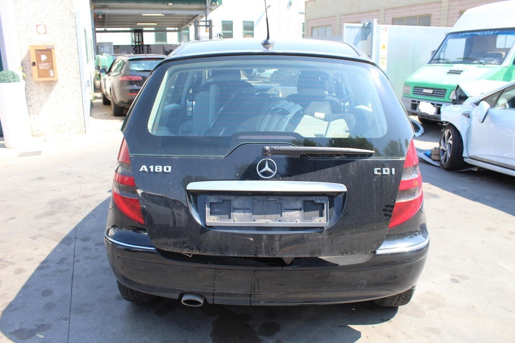 MERCEDES CLASSE A 180 W169 2.0 D 80KW AUT 5P (2006) RICAMBI IN MAGAZZINO