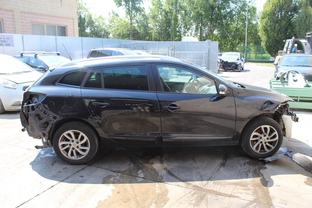 RENAULT MEGANE 3 SW 1.5 D 81KW 6M 5P (2014) RICAMBI IN MAGAZZINO