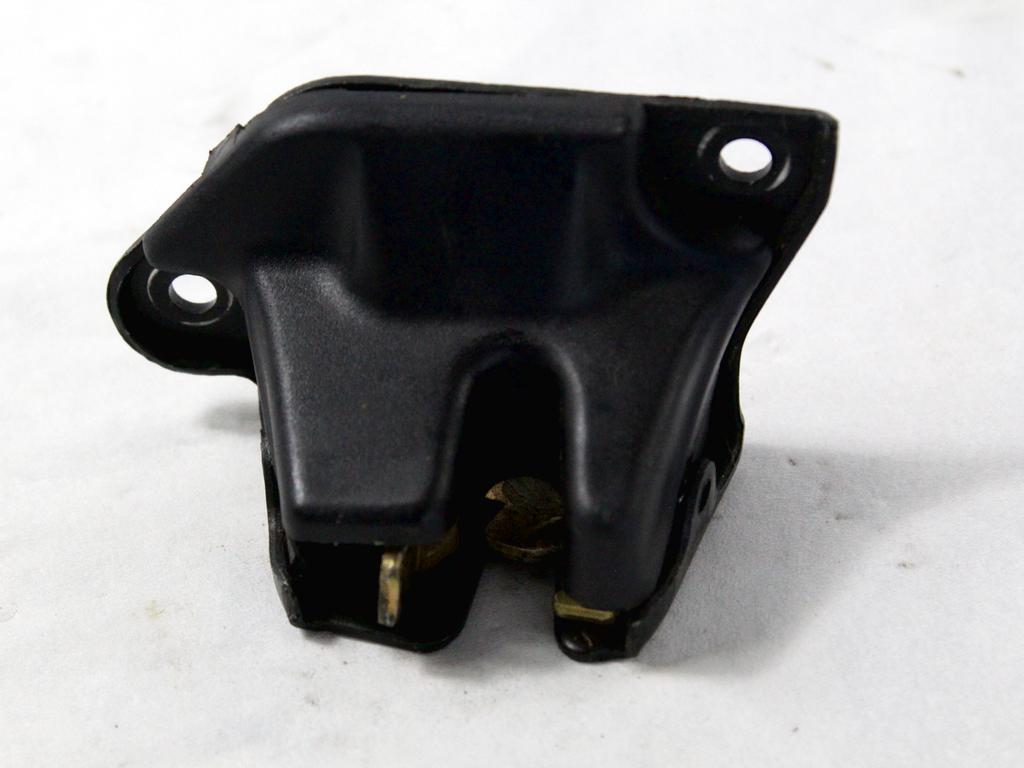 ZAKLEPANJE PRTLJA?NIH VRAT  OEM N. 7734588 ORIGINAL REZERVNI DEL FIAT PUNTO 176 MK1/MK1 CABRIO (1993 - 08/1999) BENZINA LETNIK 1999