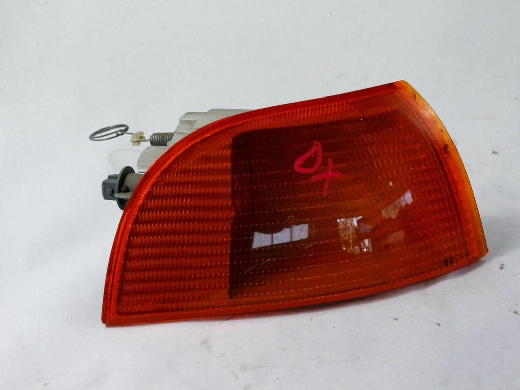 SPREDNJI INDIKATOR OEM N. 7732479 ORIGINAL REZERVNI DEL FIAT PUNTO 176 MK1/MK1 CABRIO (1993 - 08/1999) BENZINA LETNIK 1999