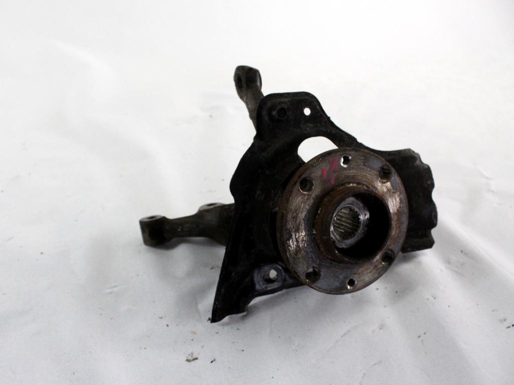 LEVI VRTLJIVI LEZAJ / PESTO KOLESA Z LEZAJEM SPREDAJ OEM N. 7770983 ORIGINAL REZERVNI DEL FIAT PUNTO 176 MK1/MK1 CABRIO (1993 - 08/1999) BENZINA LETNIK 1999