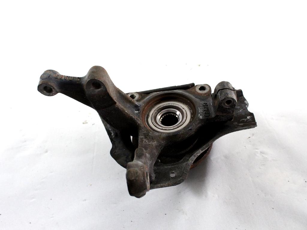 LEVI VRTLJIVI LEZAJ / PESTO KOLESA Z LEZAJEM SPREDAJ OEM N. 7770983 ORIGINAL REZERVNI DEL FIAT PUNTO 176 MK1/MK1 CABRIO (1993 - 08/1999) BENZINA LETNIK 1999