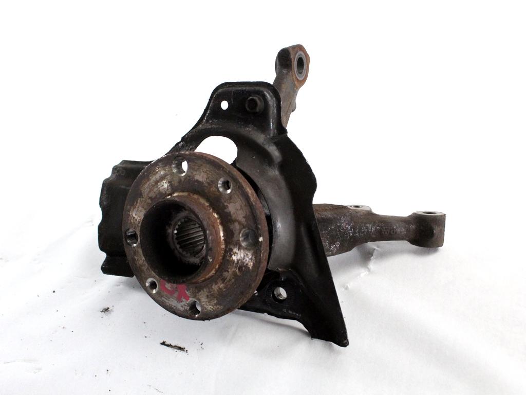 VRTLJIVI LEZAJ DESNO / PESTO KOLESA Z LEZAJEM SPREDAJ OEM N. 7770984 ORIGINAL REZERVNI DEL FIAT PUNTO 176 MK1/MK1 CABRIO (1993 - 08/1999) BENZINA LETNIK 1999