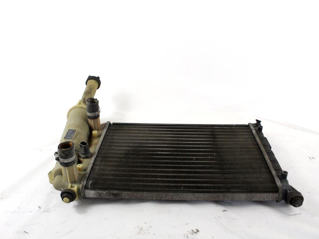 RADIATOR VODE OEM N. 46465015 ORIGINAL REZERVNI DEL LANCIA Y 840 (1996 - 2000) BENZINA LETNIK 1998