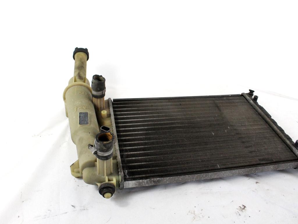 RADIATOR VODE OEM N. 46465015 ORIGINAL REZERVNI DEL LANCIA Y 840 (1996 - 2000) BENZINA LETNIK 1998