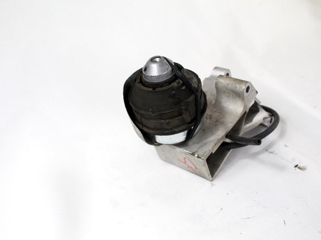 NOSILCI MOTORJA/DRUGO OEM N. 30741576 ORIGINAL REZERVNI DEL VOLVO XC90 275 MK1 (2002 - 2014)DIESEL LETNIK 2008