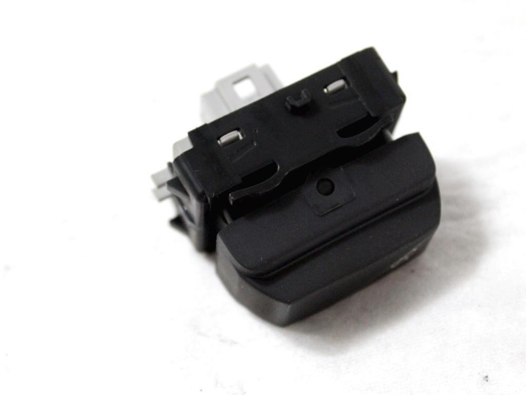 STIKALO START/STOP OEM N. 251538204R ORIGINAL REZERVNI DEL RENAULT MEGANE MK3 BZ0/1 B3 DZ0/1 KZ0/1 BER/SPORTOUR/ESTATE (2009 - 2015) DIESEL LETNIK 2014