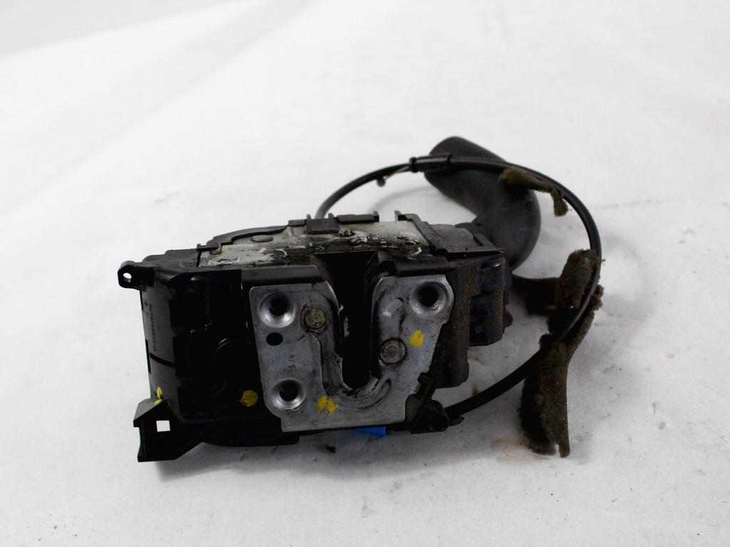 CENTRALNI ZAKLEP SPREDNJIH VRAT  OEM N. 805020001R ORIGINAL REZERVNI DEL RENAULT MEGANE MK3 BZ0/1 B3 DZ0/1 KZ0/1 BER/SPORTOUR/ESTATE (2009 - 2015) DIESEL LETNIK 2014