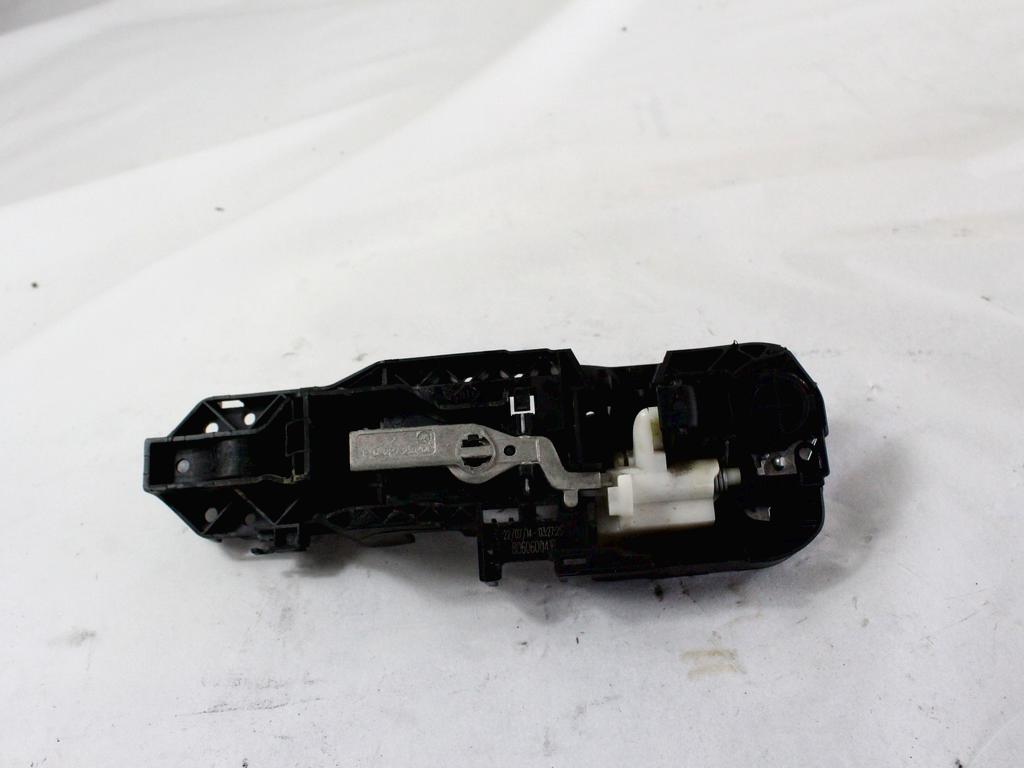 ZUNANJA KLJUKA ZADNJA DESNA VRATA OEM N. 806B04979R ORIGINAL REZERVNI DEL RENAULT MEGANE MK3 BZ0/1 B3 DZ0/1 KZ0/1 BER/SPORTOUR/ESTATE (2009 - 2015) DIESEL LETNIK 2014