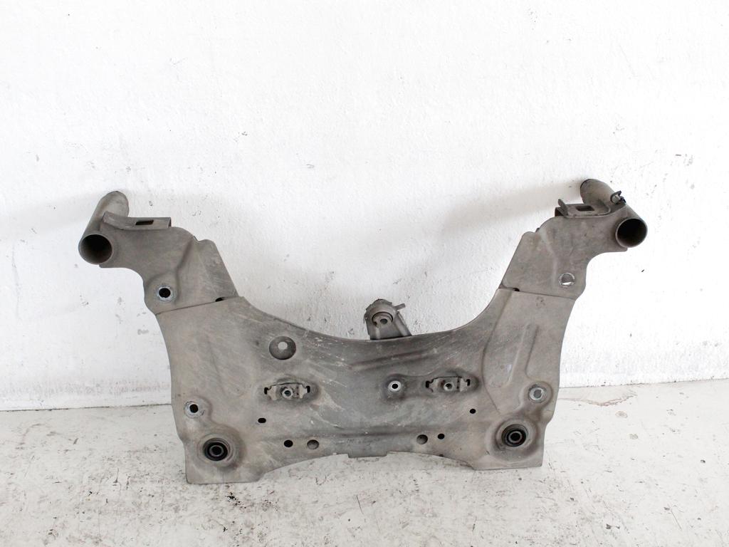 SPREDNJA OS/NOSILEC MOTORJA OEM N. 544015980R ORIGINAL REZERVNI DEL RENAULT MEGANE MK3 BZ0/1 B3 DZ0/1 KZ0/1 BER/SPORTOUR/ESTATE (2009 - 2015) DIESEL LETNIK 2014