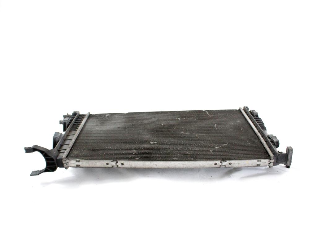 RADIATOR VODE OEM N. 214105378R ORIGINAL REZERVNI DEL RENAULT MEGANE MK3 BZ0/1 B3 DZ0/1 KZ0/1 BER/SPORTOUR/ESTATE (2009 - 2015) DIESEL LETNIK 2014