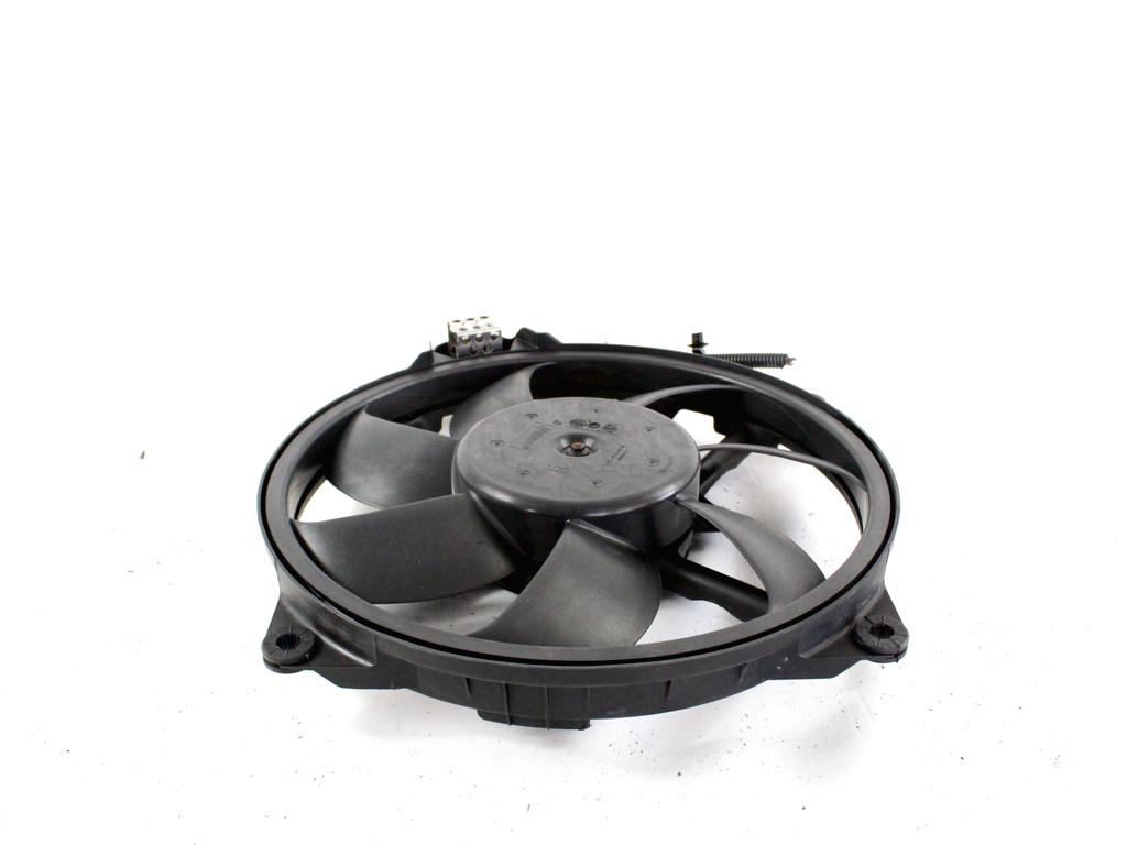 VENTILATOR HLADILNIKA OEM N. 214810898R ORIGINAL REZERVNI DEL RENAULT MEGANE MK3 BZ0/1 B3 DZ0/1 KZ0/1 BER/SPORTOUR/ESTATE (2009 - 2015) DIESEL LETNIK 2014