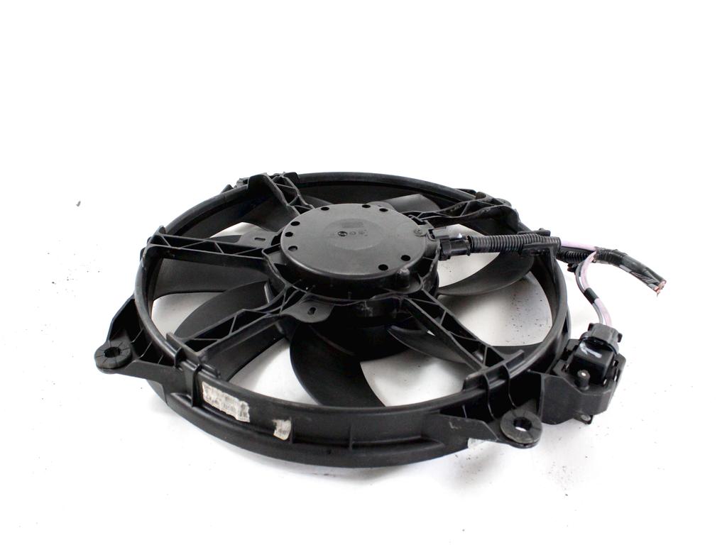 VENTILATOR HLADILNIKA OEM N. 214810898R ORIGINAL REZERVNI DEL RENAULT MEGANE MK3 BZ0/1 B3 DZ0/1 KZ0/1 BER/SPORTOUR/ESTATE (2009 - 2015) DIESEL LETNIK 2014