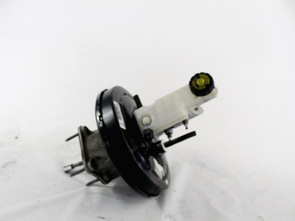 SERVO OJACEVALNIK ZAVOR S PUMPO OEM N. 472100005R ORIGINAL REZERVNI DEL RENAULT MEGANE MK3 BZ0/1 B3 DZ0/1 KZ0/1 BER/SPORTOUR/ESTATE (2009 - 2015) DIESEL LETNIK 2014