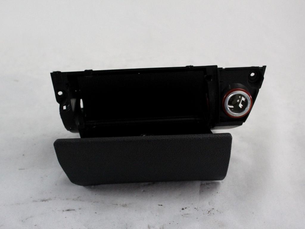 PEPELNIK / DRZALA ZA PIJACO OEM N. 1T1857961K71N ORIGINAL REZERVNI DEL VOLKSWAGEN TOURAN 1T3 MK1 R2 (2010 - 2015) DIESEL LETNIK 2015