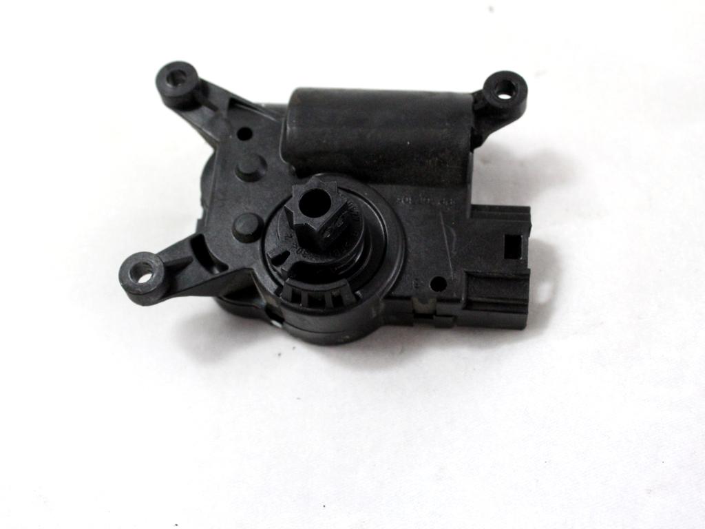 MOTORCEK OGREVANJA OEM N. 5Q0907511L ORIGINAL REZERVNI DEL VOLKSWAGEN TOURAN 1T3 MK1 R2 (2010 - 2015) DIESEL LETNIK 2015