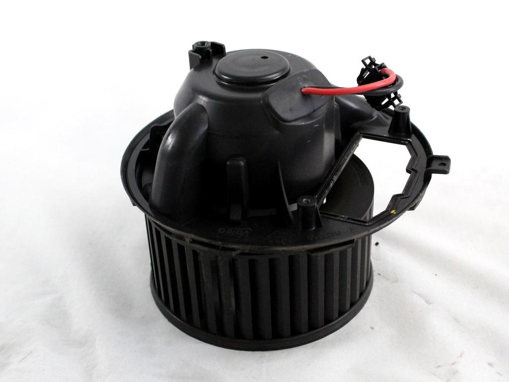 VENTILATOR  KABINE  OEM N. 1K1820015Q ORIGINAL REZERVNI DEL VOLKSWAGEN TOURAN 1T3 MK1 R2 (2010 - 2015) DIESEL LETNIK 2015