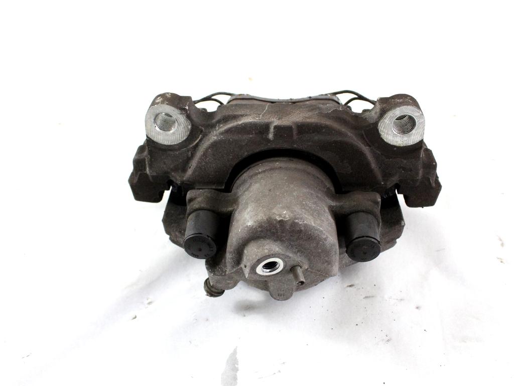 SPREDNJE DESNE ZAVORNE CELJUSTI  OEM N. 1K0615124E ORIGINAL REZERVNI DEL VOLKSWAGEN TOURAN 1T3 MK1 R2 (2010 - 2015) DIESEL LETNIK 2015