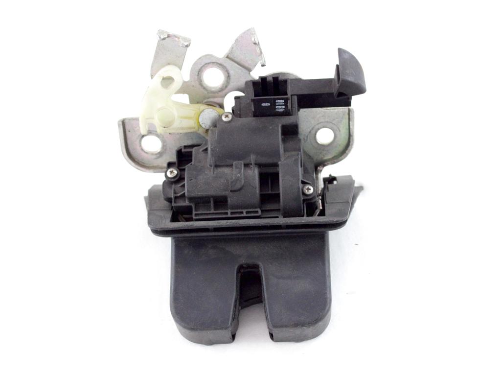 ZAKLEPANJE PRTLJA?NIH VRAT  OEM N. 6J4827505D ORIGINAL REZERVNI DEL SEAT IBIZA 6J5 6P1 MK4 BER/SW (2008 - 2012)BENZINA LETNIK 2009