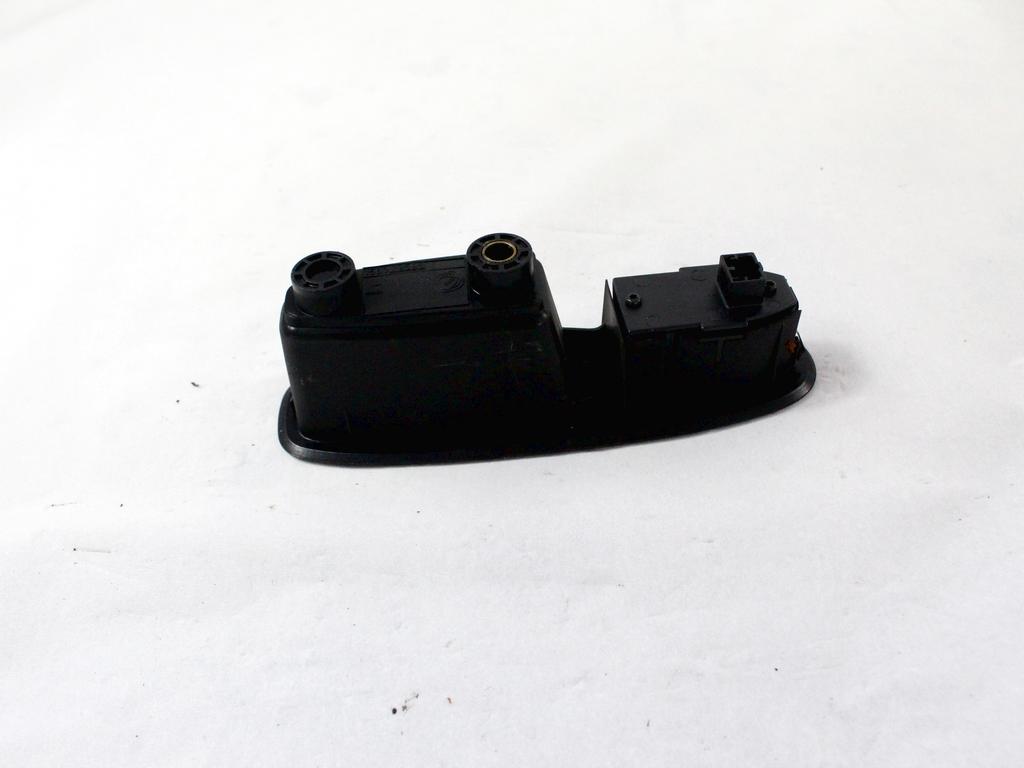 ZADNJE STIKALO OEM N. 71744265 ORIGINAL REZERVNI DEL ALFA ROMEO 159 939 BER/SW (2005 - 2013) DIESEL LETNIK 2010