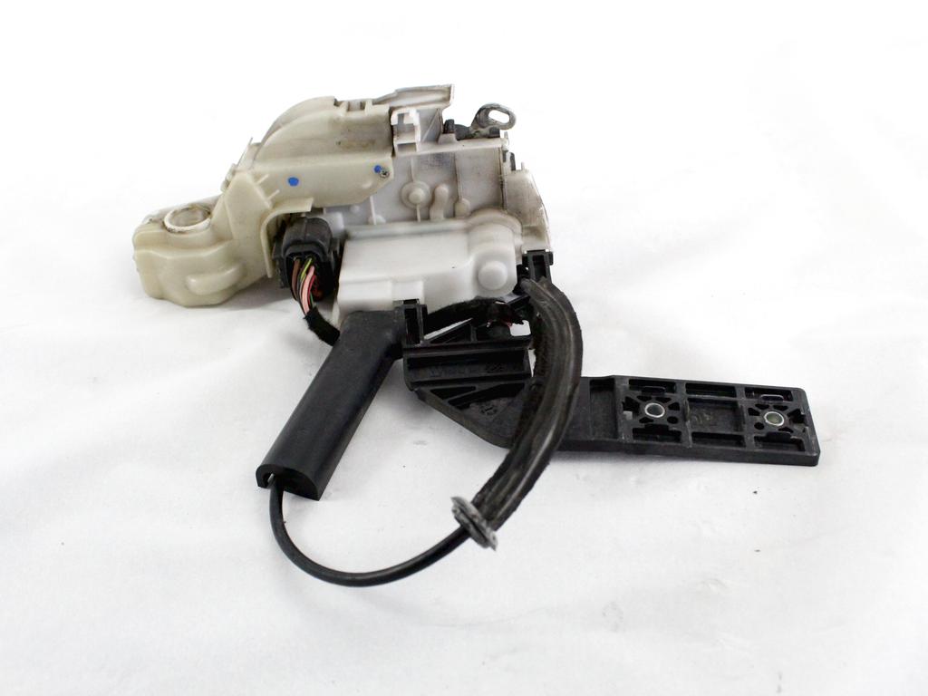 CENTRALNO ZAKLEPANJE PREDNIH LEVIH VRAT OEM N. 50513056 ORIGINAL REZERVNI DEL ALFA ROMEO 159 939 BER/SW (2005 - 2013) DIESEL LETNIK 2010