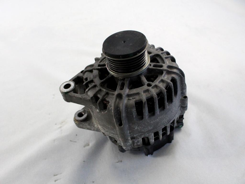 ALTERNATOR OEM N. 9818677980 ORIGINAL REZERVNI DEL PEUGEOT 2008 U (2013 - 2019) BENZINA LETNIK 2018