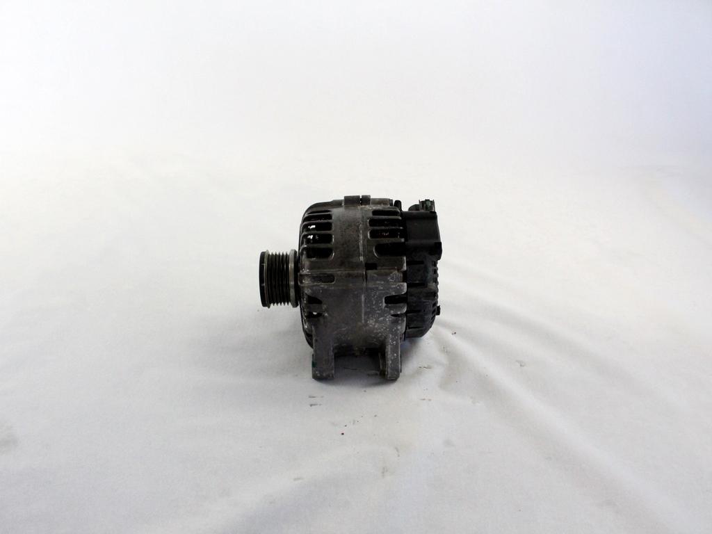 ALTERNATOR OEM N. 9818677980 ORIGINAL REZERVNI DEL PEUGEOT 2008 U (2013 - 2019) BENZINA LETNIK 2018