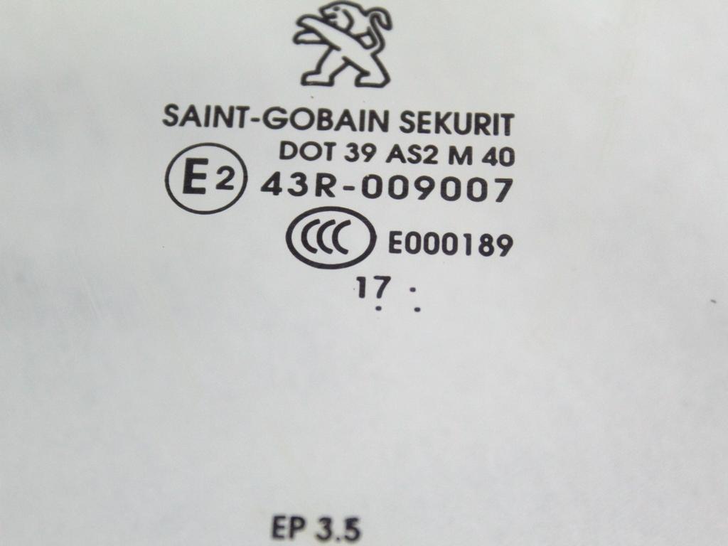 STEKLO SPREDNJIH LEVIH VRAT OEM N. 9673360780 ORIGINAL REZERVNI DEL PEUGEOT 2008 U (2013 - 2019) BENZINA LETNIK 2018