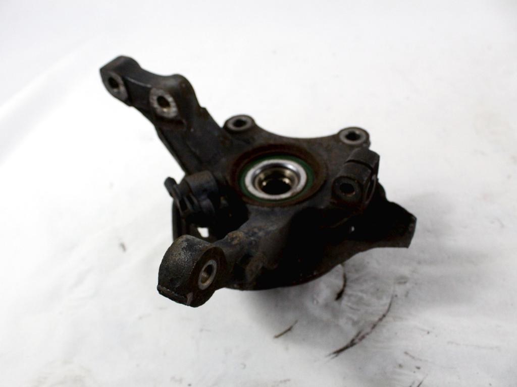 LEVI VRTLJIVI LEZAJ / PESTO KOLESA Z LEZAJEM SPREDAJ OEM N. 9156140 ORIGINAL REZERVNI DEL OPEL CORSA C X01 (10/2000 - 2004) BENZINA LETNIK 2001